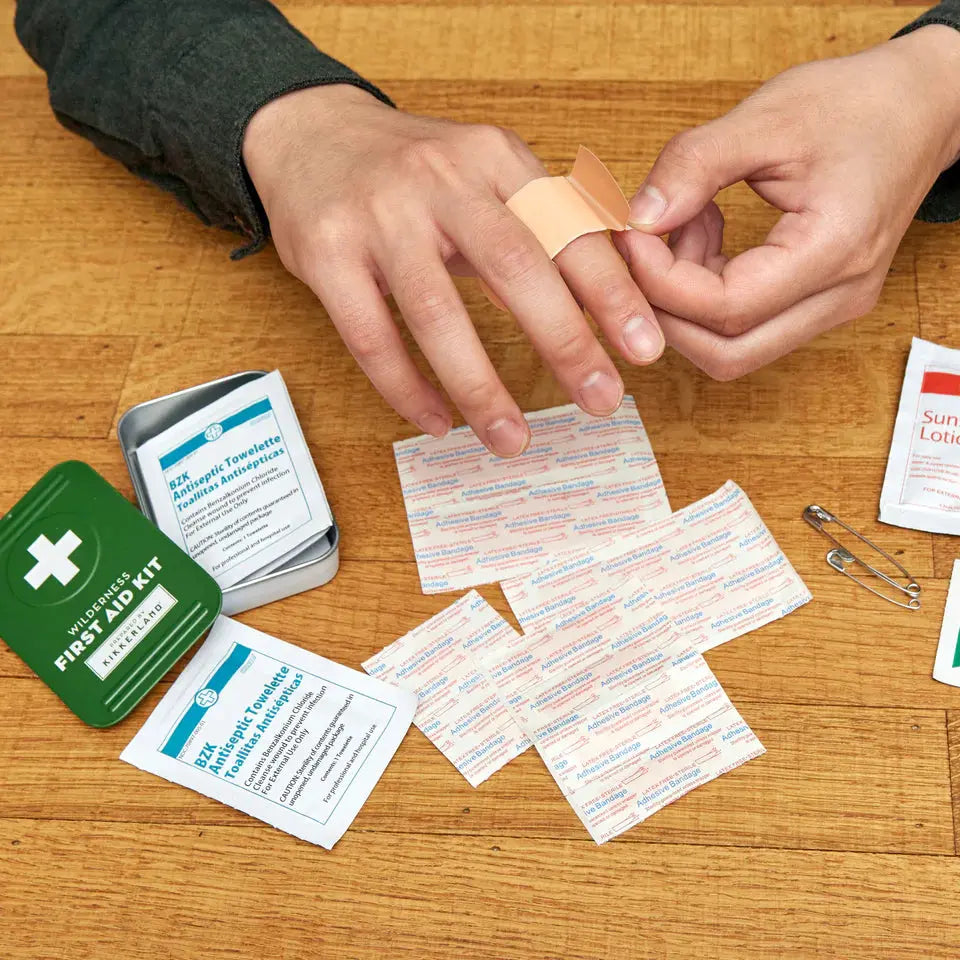 Wilderness First Aid Kit - Kikkerland Kikkerland