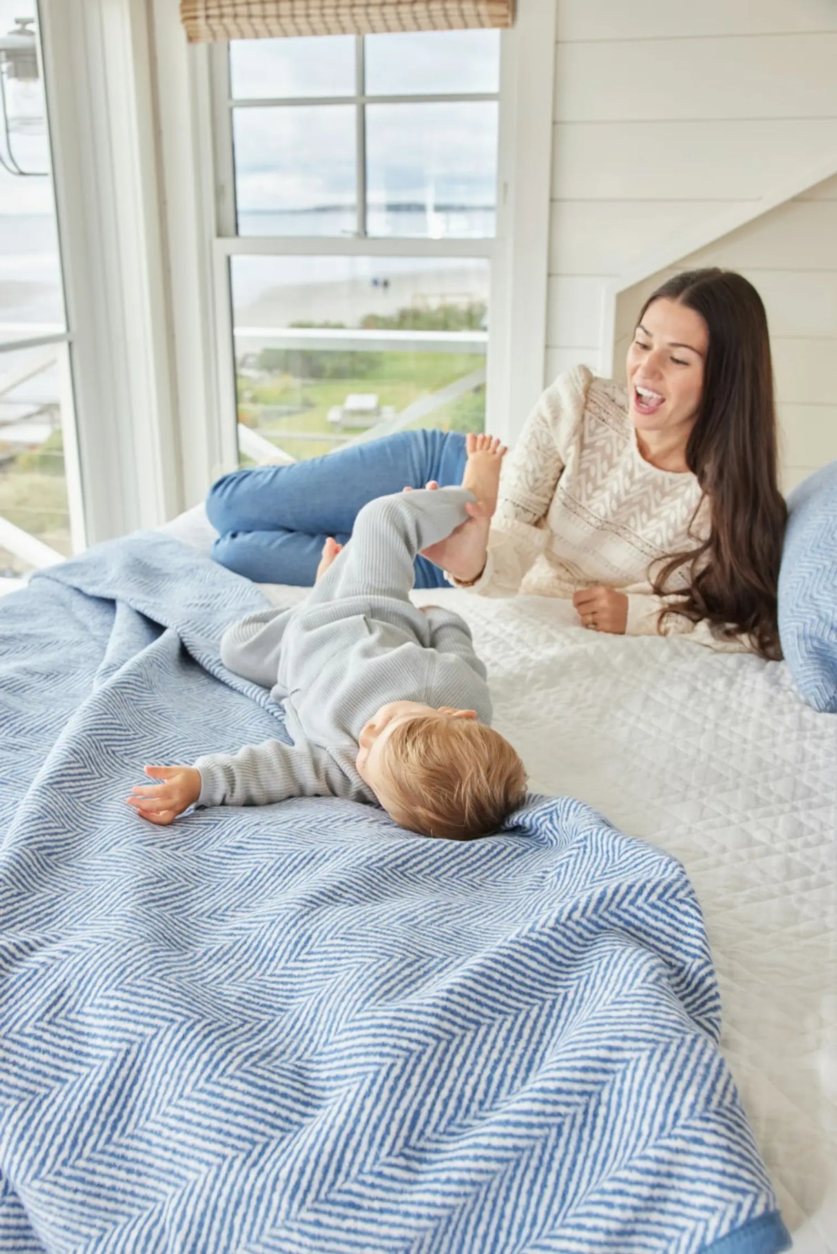 Harborview Herringbone Cornflower Family-Size Blanket - Chappy Wrap