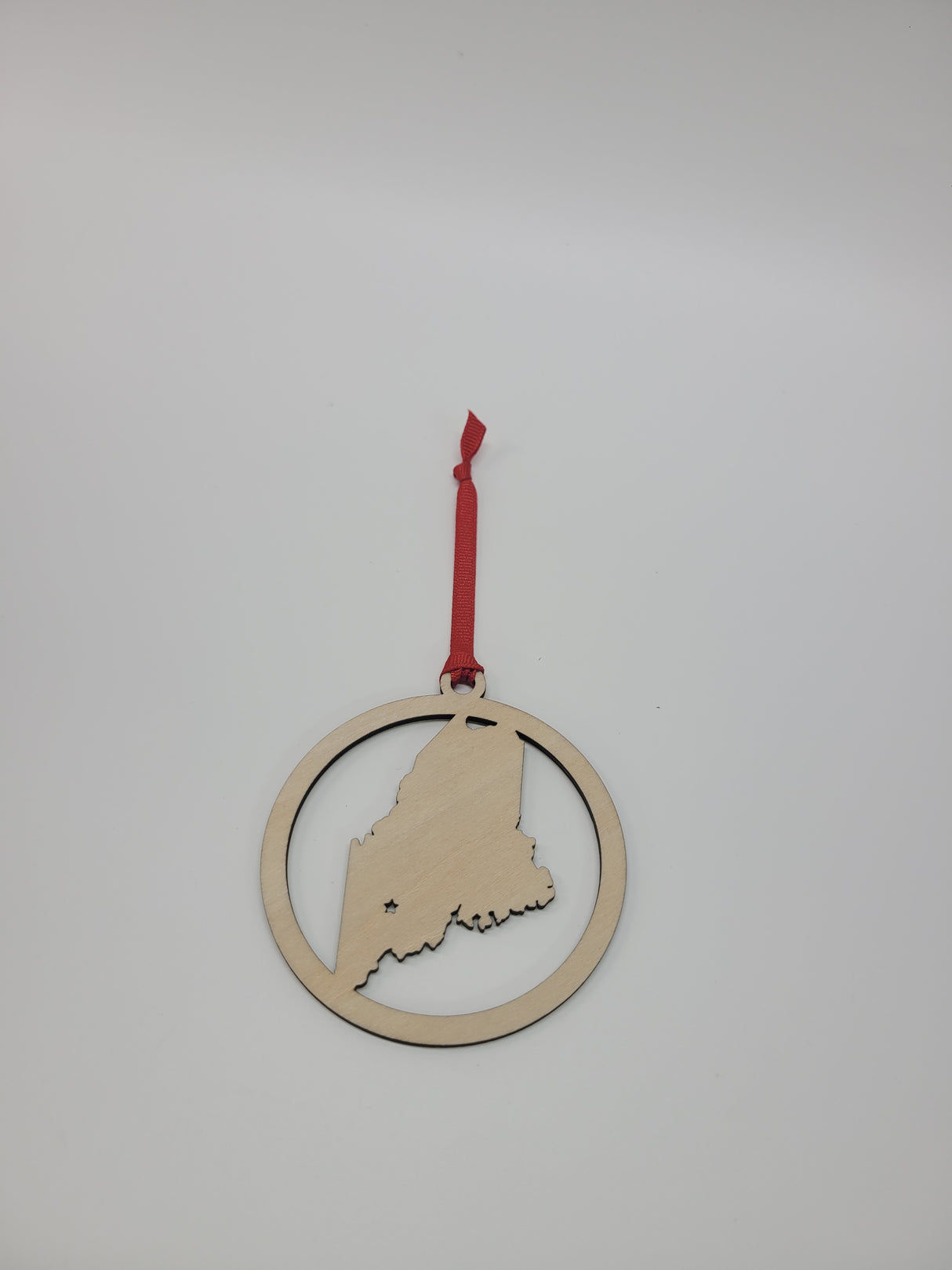 Wooden Maine Ornament - Snowdon Customs