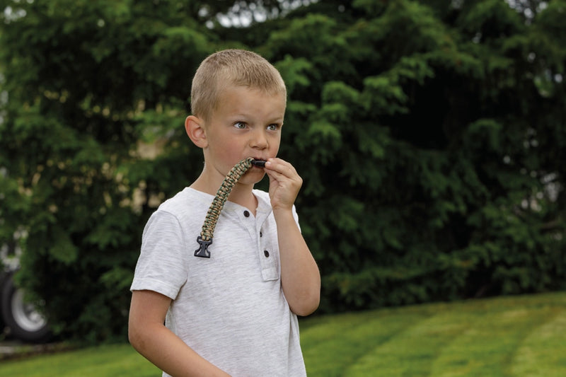Survival Bracelet with Whistle - Outdoor Discovery