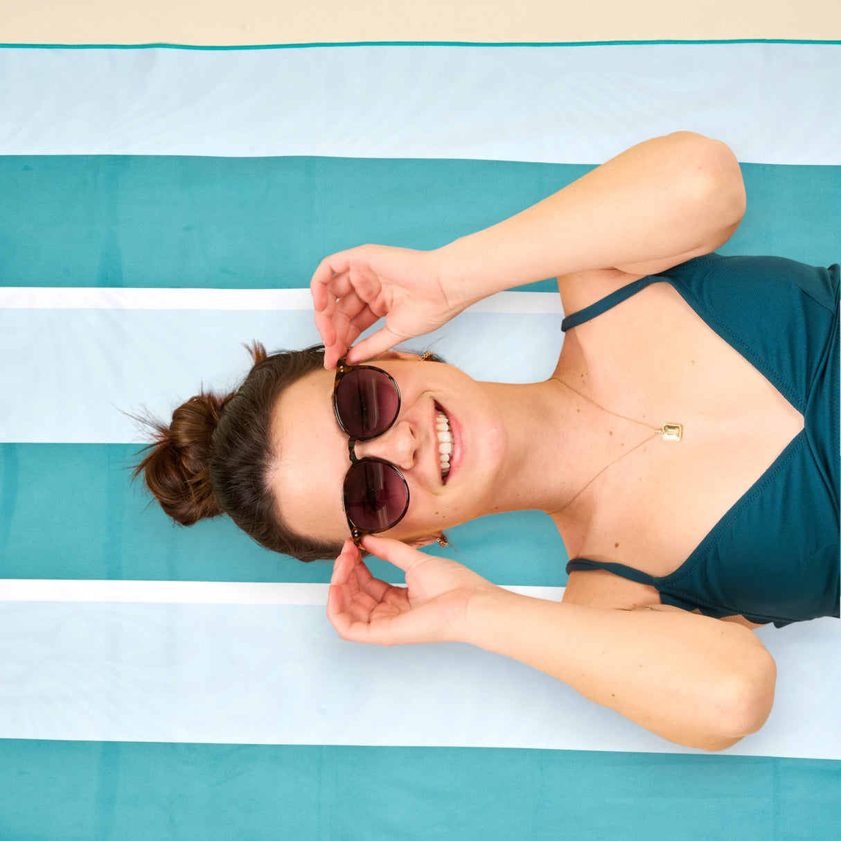 XL Quick-Dry Summer Stripes Beach Towel - The Darling Effect