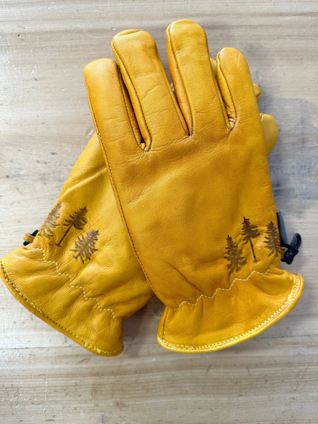 BUNDLE: The Woods Maine® x Brant and Cochran Dirigo Belt Axe + The Woods Maine x Give'r Three Pines® Work Gloves - The Woods Maine