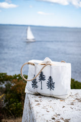 The Woods Maine® Three Pines®: Deer Large Carry-All Tote with Zipper | MADE IN MAINE