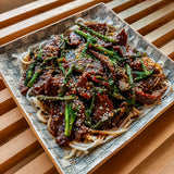 Sticky Garlic Beef & Asparagus Stir-Fry Recipe Kit - SKORDO