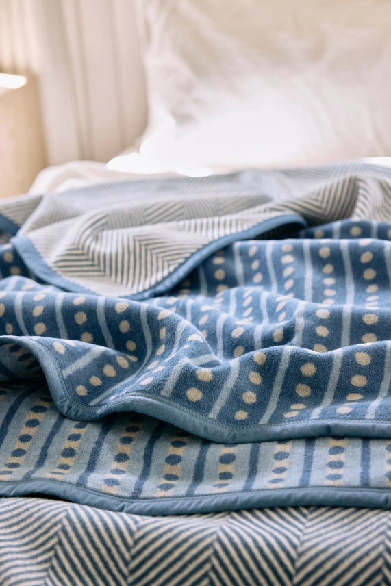 Beach Pebble Cornflower Blanket - Chappy Wrap