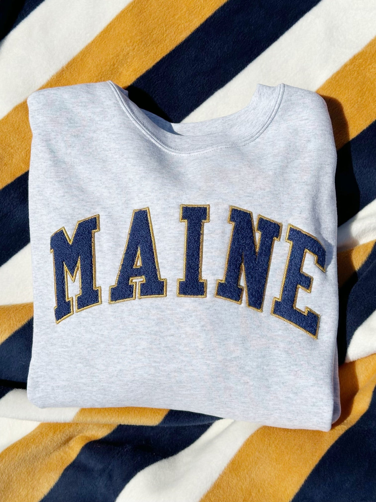 BUNDLE: The Woods Maine® Classic x Boathouse Crewneck Sweatshirt  + The Woods Maine®: Pinstripe x Chappy Wrap