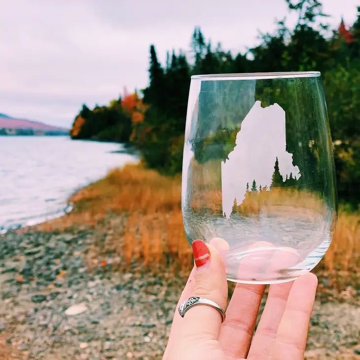 Pine Tree Coast Etched Stemless Wine Glass - Reclaimed Maine