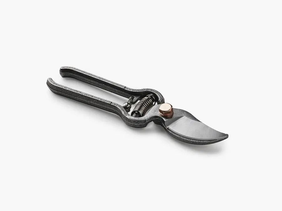 Pruner - Barebones - The Woods Maine