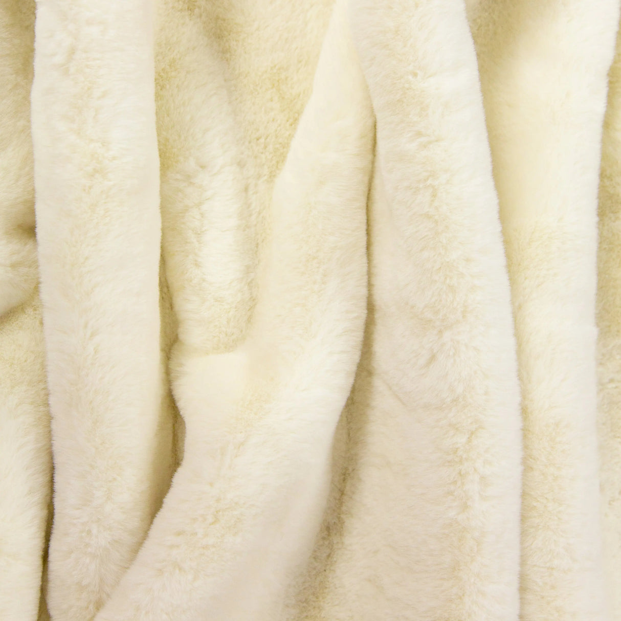 The Woods Maine® All Weather Faux Fur Original Blanket - The Woods Maine