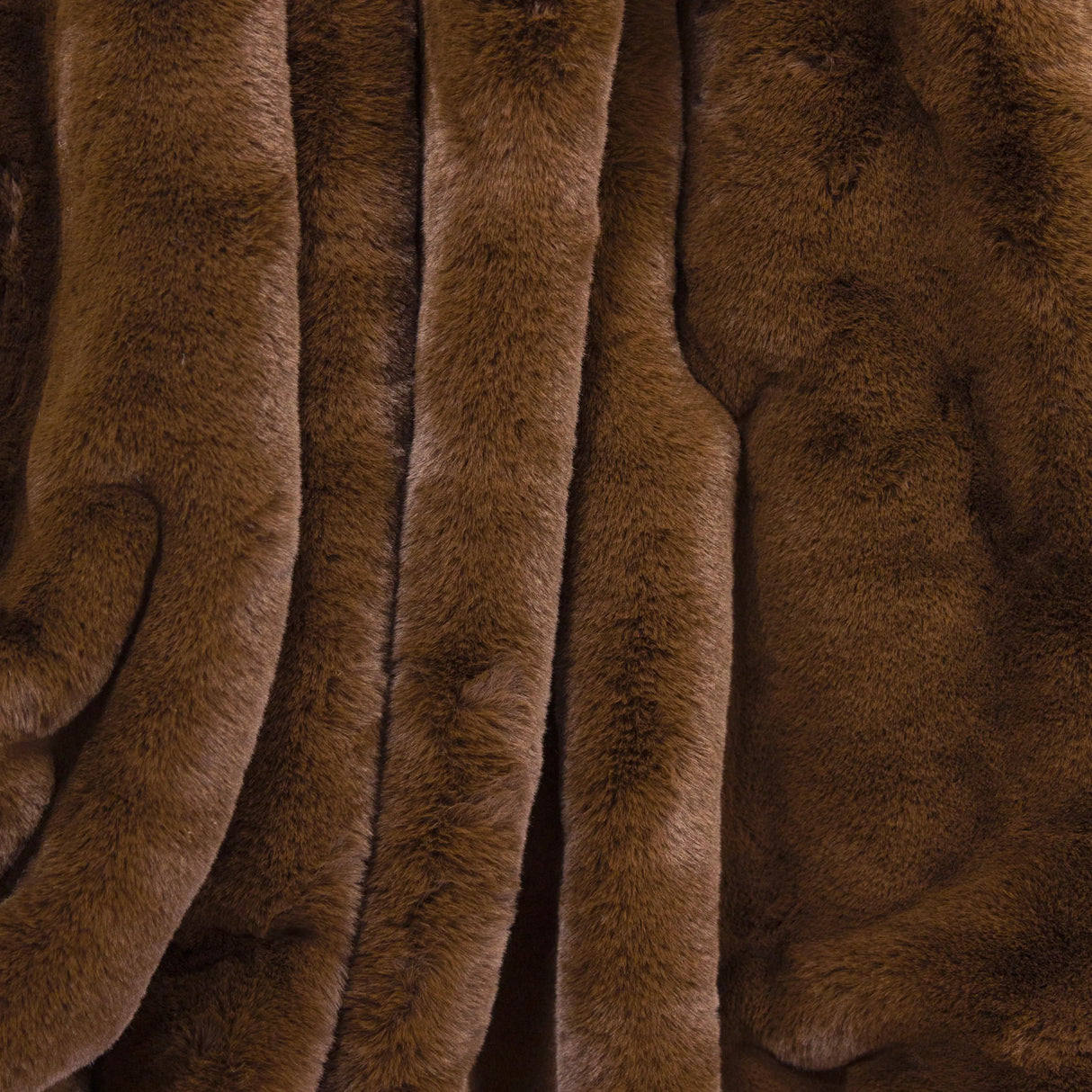 The Woods Maine® All Weather Faux Fur Original Blanket - The Woods Maine