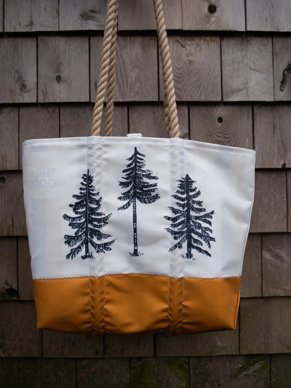 The Woods Maine® Medium Sea Bags® Tote with Pinstriped Liner and Clasp - The Woods Maine